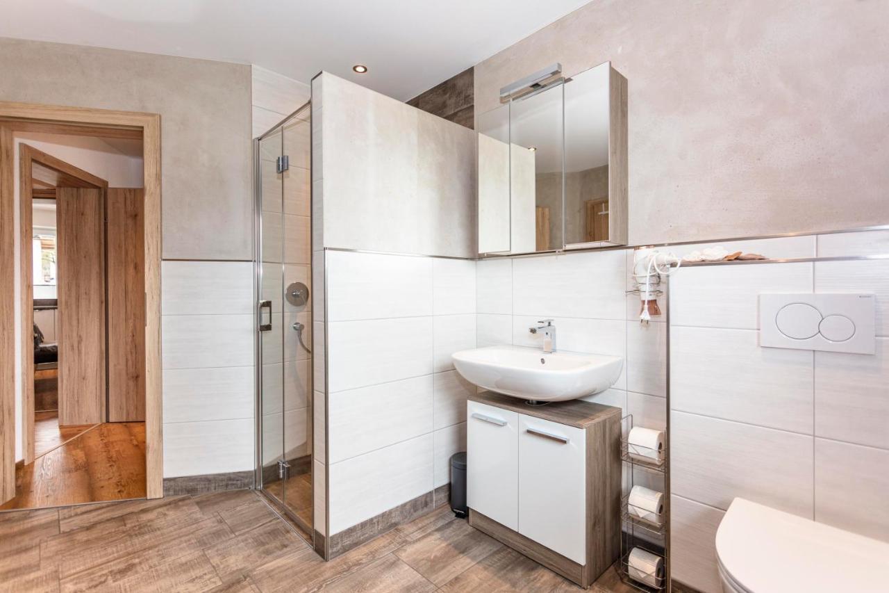 Ferienwohnung Katharina Hollersbach im Pinzgau Bagian luar foto